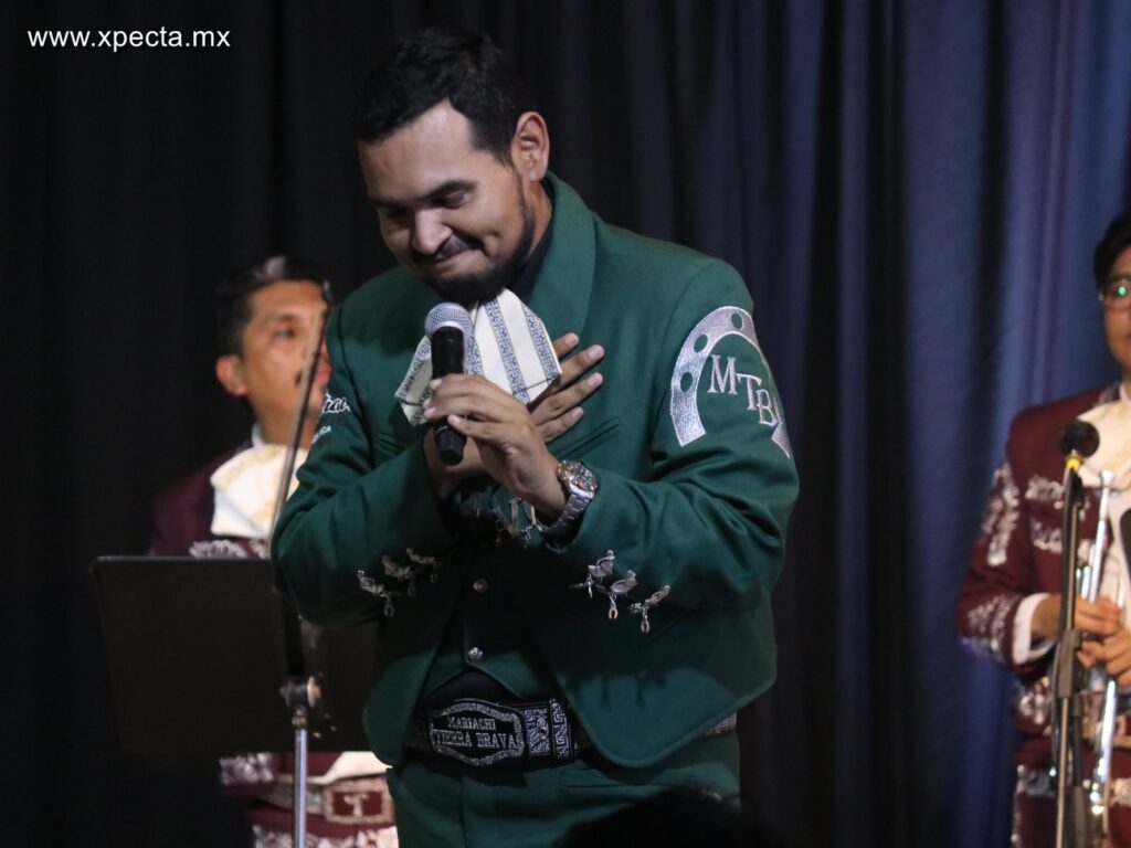 Foto de Adán Pardo, Gala Premios Bravo 2023, Reynosa Tamaulipas