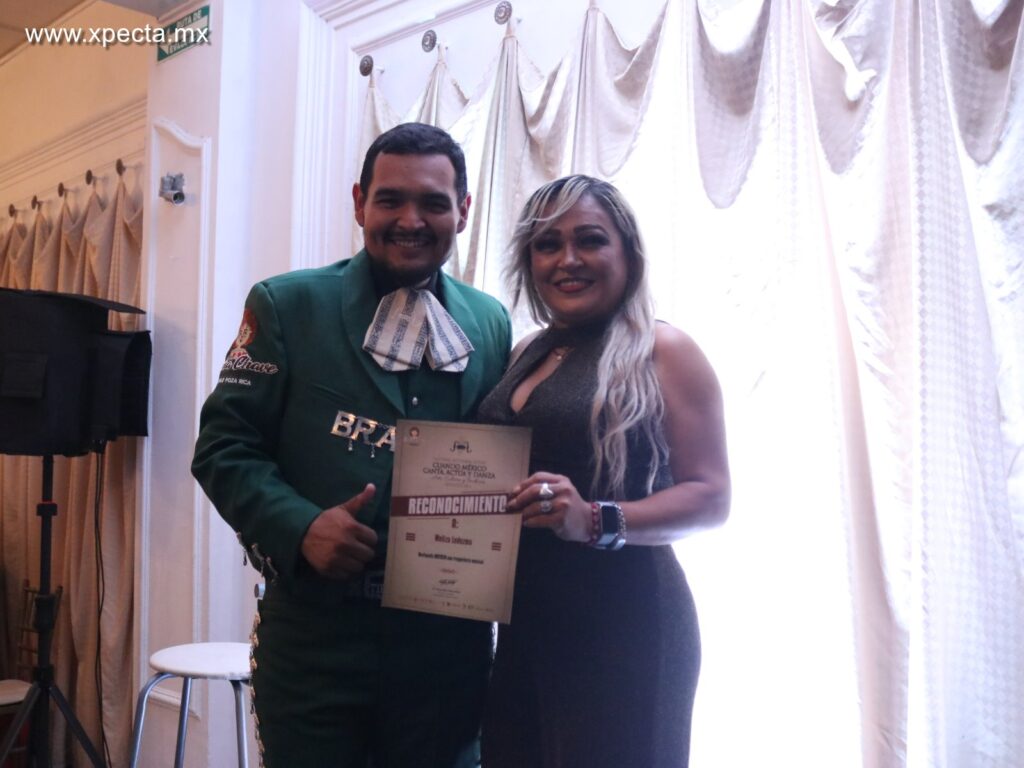 Foto de Adán Pardo, Gala Premios Bravo 2023, Reynosa Tamaulipas