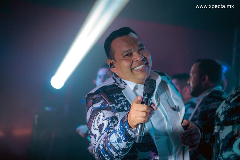 Foto de Banda Los Sebastianes, Saul plata